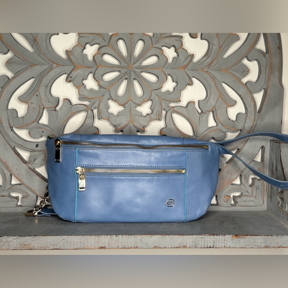 Piquadro Blue Fanny Travel Belt Bag